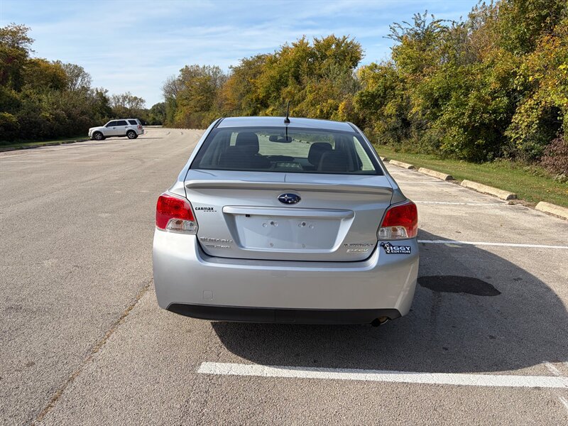 Used 2016 Subaru Impreza 2.0i Premium AWD/4WD image 4