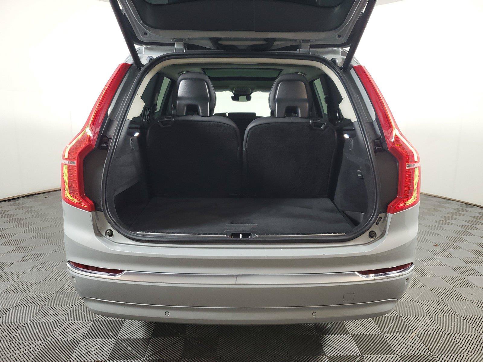 Certified 2024 Volvo XC90 B6 Plus AWD/4WD image 10