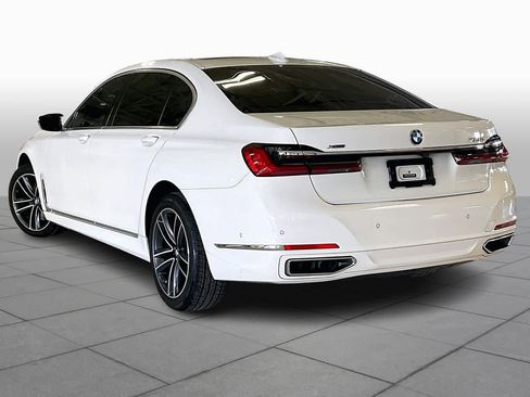 Used 2021 BMW 750i xDrive image 11