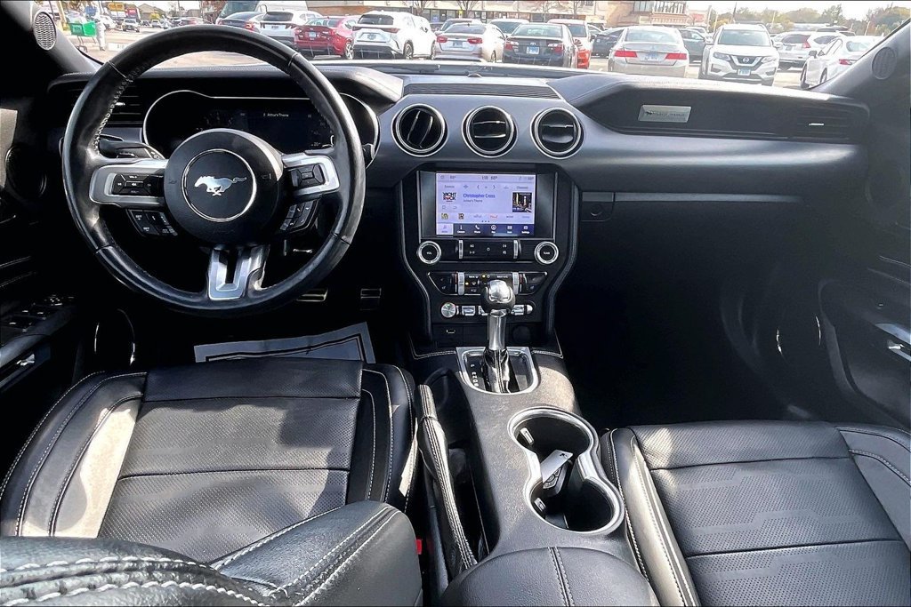 Used 2022 Ford Mustang Premium RWD image 19