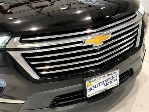 Used 2022 Chevrolet Traverse Premier AWD/4WD image 33
