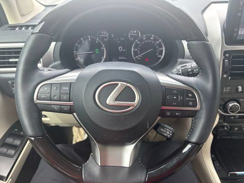 Used 2023 Lexus GX 460 Luxury w/ Sport Design Package AWD/4WD image 11