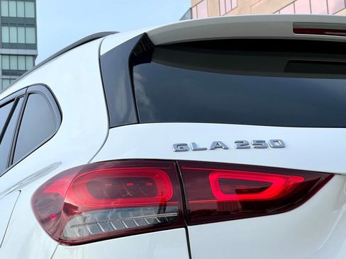 Certified 2023 Mercedes-Benz GLA 250 4MATIC image 13