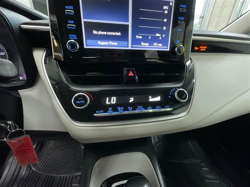 Used 2020 Toyota Corolla LE FWD image 17