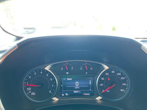 Used 2024 Chevrolet Equinox LT w/ LPO, Floor Liner Package FWD image 26