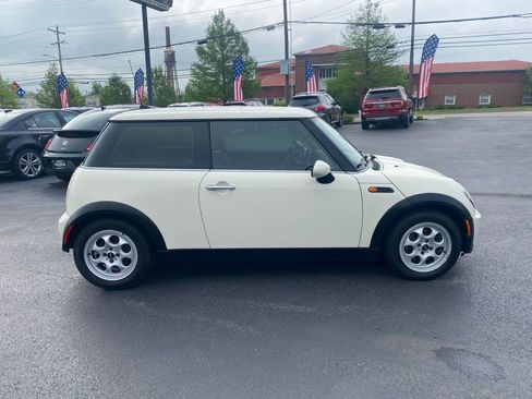 Used 2005 MINI Cooper Hardtop FWD image 4