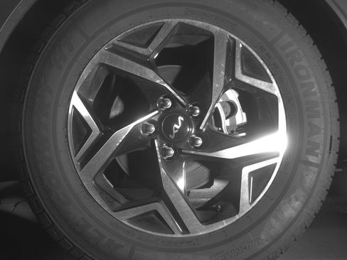 Used 2025 Kia Sportage LX FWD image 14