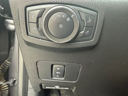 Used 2021 Ford F250 Lariat w/ FX4 Off-Road Package AWD/4WD image 17