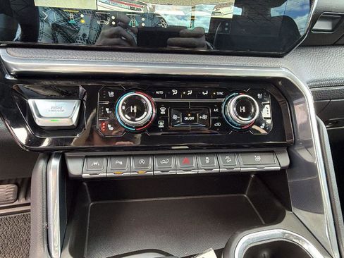 Certified 2023 GMC Sierra 1500 Denali w/ Denali Reserve Package image 11