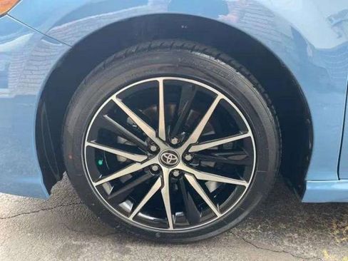 Used 2023 Toyota Camry SE image 10