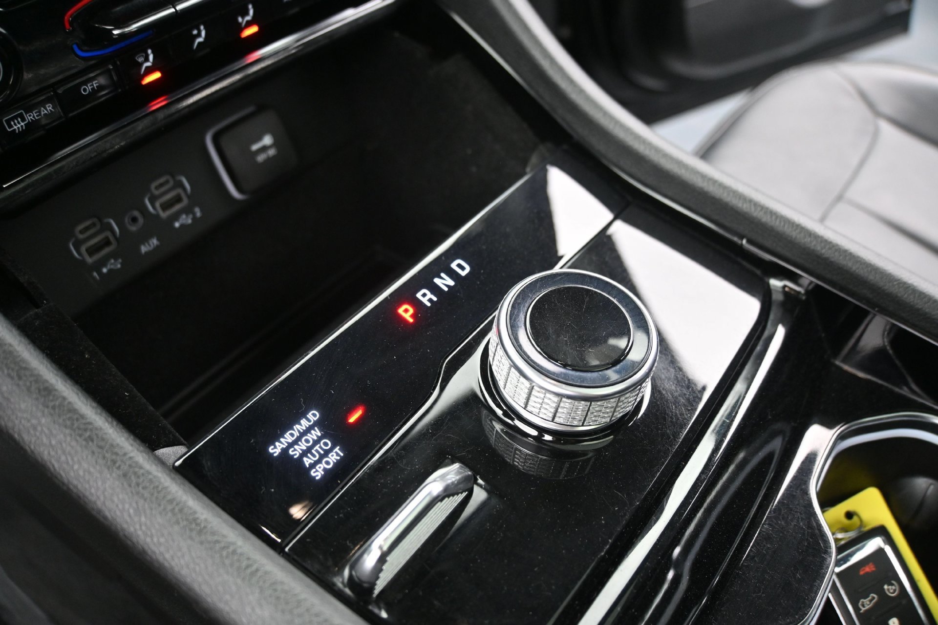 Used 2022 Jeep Grand Cherokee Limited AWD/4WD image 25