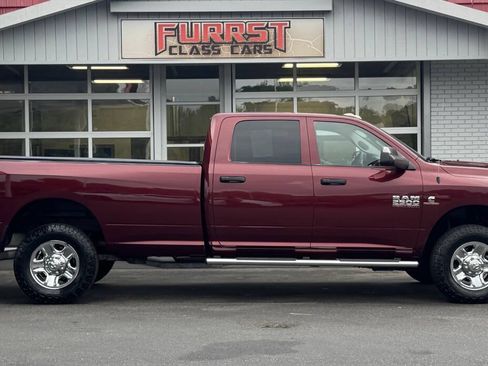 Used 2017 RAM 2500 Tradesman w/ Chrome Appearance Group AWD/4WD image 2