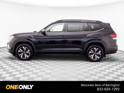 Used 2024 Volkswagen Atlas SE AWD/4WD image 2