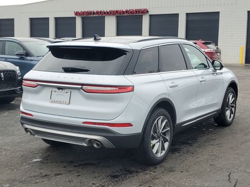 New 2026 Lincoln Corsair Premiere image 4