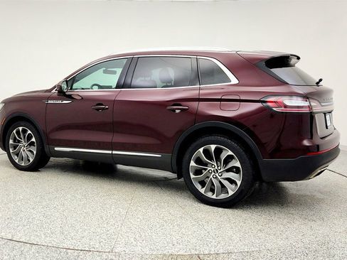 Used 2022 Lincoln Nautilus Reserve w/ Luxury Package image 7