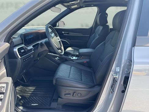 Used 2025 Kia Telluride SX X-Line image 9