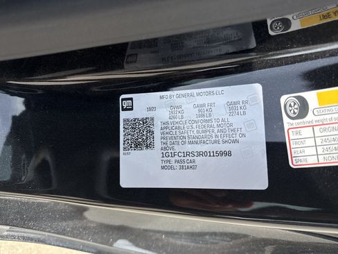 Used 2024 Chevrolet Camaro LT RWD image 16