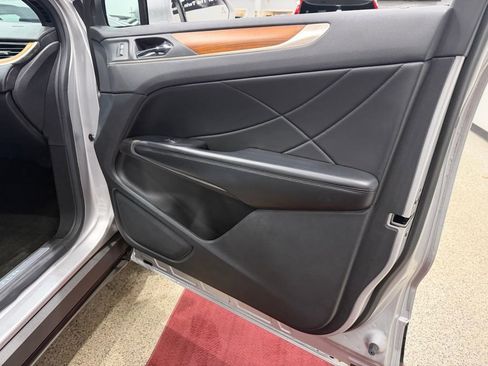 Used 2016 Lincoln MKC Reserve w/ Lincoln MKC Climate Package image 30