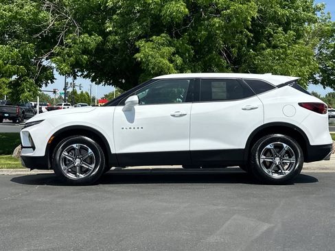 Used 2025 Chevrolet Blazer LT AWD/4WD image 5