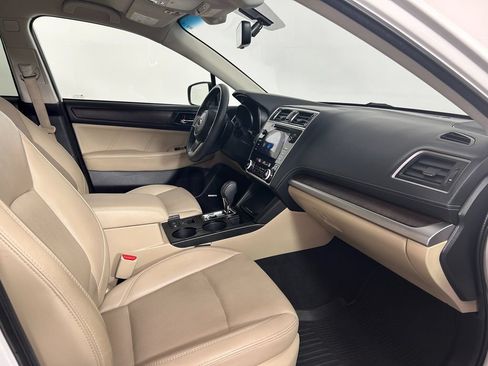 Used 2019 Subaru Outback 2.5i Limited w/ Popular Package #2 AWD/4WD image 21