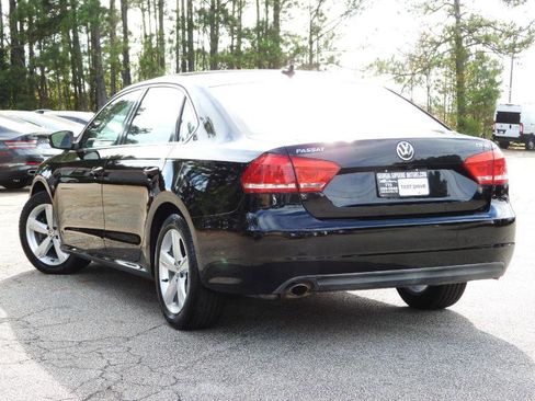 Used 2014 Volkswagen Passat 1.8T SE image 11