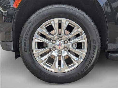 Used 2021 GMC Yukon XL SLE image 9