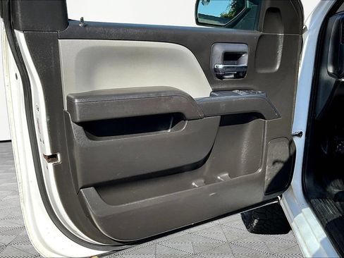Used 2018 Chevrolet Silverado 2500 W/T w/ WT Convenience Package AWD/4WD image 16