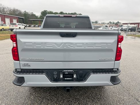 Used 2024 Chevrolet Silverado 1500 Custom image 11