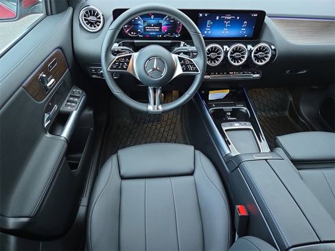 Certified 2026 Mercedes-Benz GLA 250 4MATIC image 13