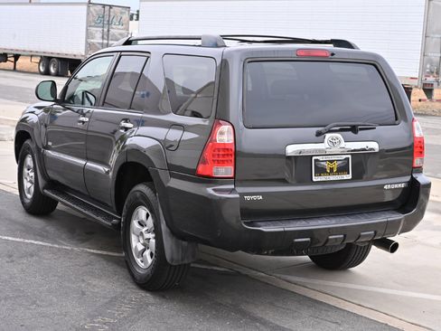 Used 2007 Toyota 4Runner SR5 image 4