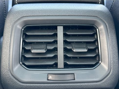 New 2026 Volkswagen Taos SEL image 19