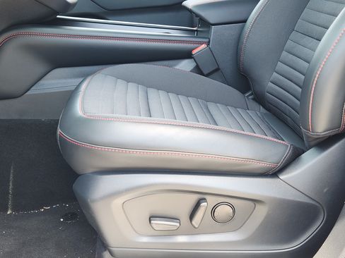 New 2026 Ford Explorer ST-Line w/ ST-Line Street Pack RWD image 18