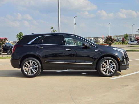 Certified 2025 Cadillac XT5 Premium Luxury FWD image 7