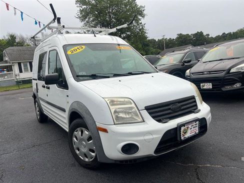 Used 2013 Ford Transit Connect XLT image 2