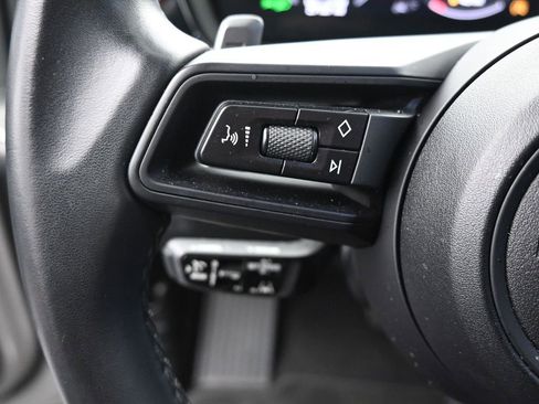 Used 2024 Porsche Cayenne S image 27