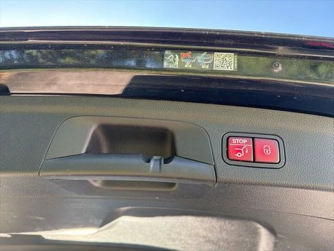 Used 2024 Mercedes-Benz GLE 350 4MATIC image 31