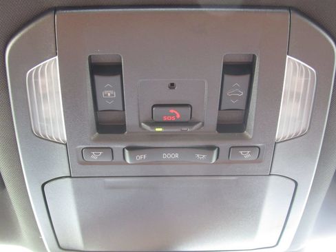 Used 2026 Toyota Highlander Limited AWD/4WD image 29