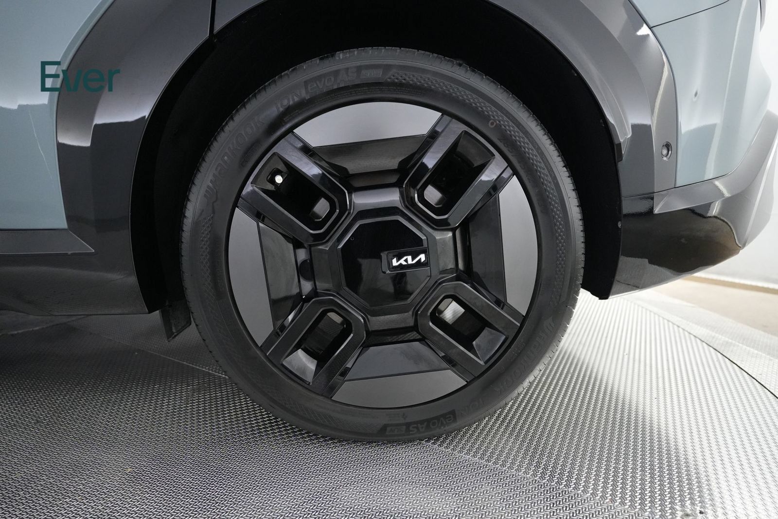 Used 2024 Kia EV9 GT-Line AWD/4WD image 9