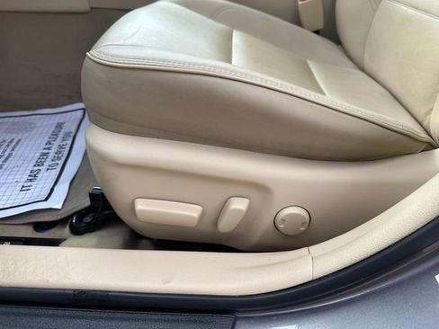 Used 2017 Toyota Camry XLE image 20