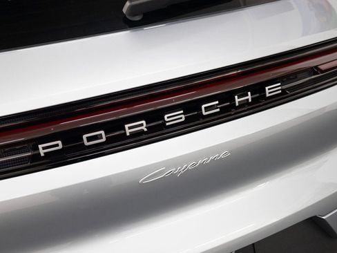 New 2026 Porsche Cayenne AWD/4WD image 12