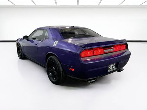 Used 2014 Dodge Challenger SRT8 RWD image 6