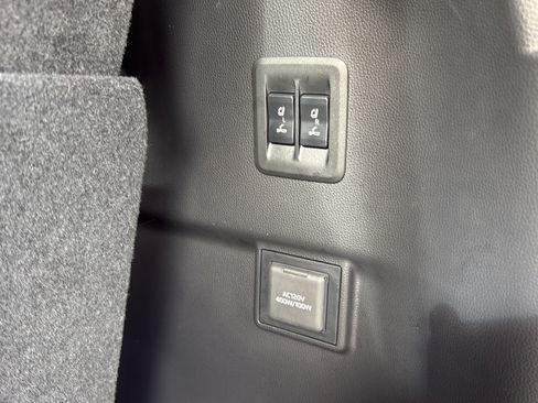 Used 2024 Lexus GX 550 w/ Accessory Package (2T) AWD/4WD image 22