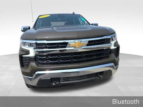 Used 2023 Chevrolet Silverado 1500 LT AWD/4WD image 3