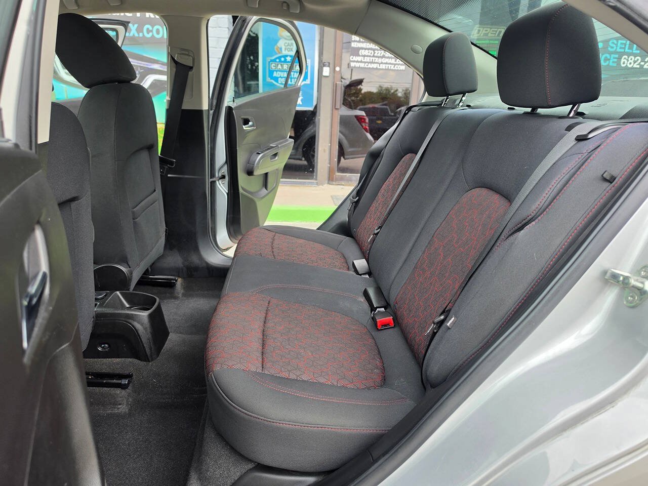 Used 2019 Chevrolet Sonic LT w/ Convenience Package FWD image 21