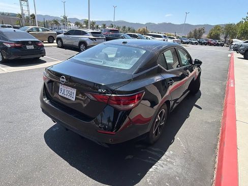 Used 2024 Nissan Sentra SV FWD image 7