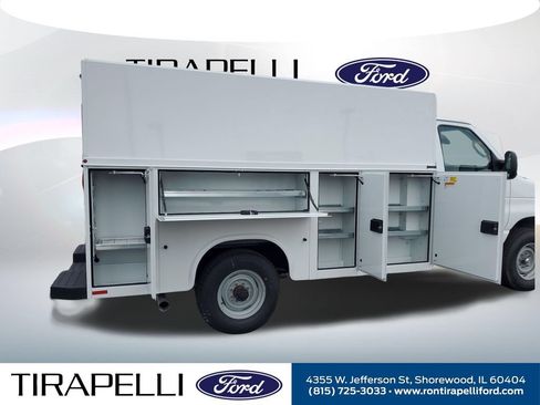 New 2027 Ford E-350 and Econoline 350 Super Duty w/ Power Equipment Group RWD image 11