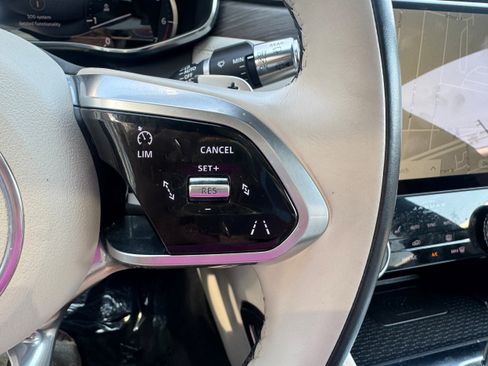 Used 2022 Jaguar F-PACE S image 15