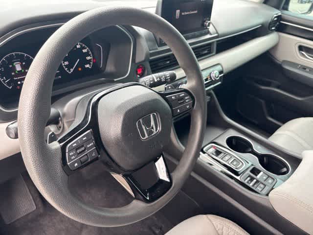 Used 2023 Honda Pilot LX image 10