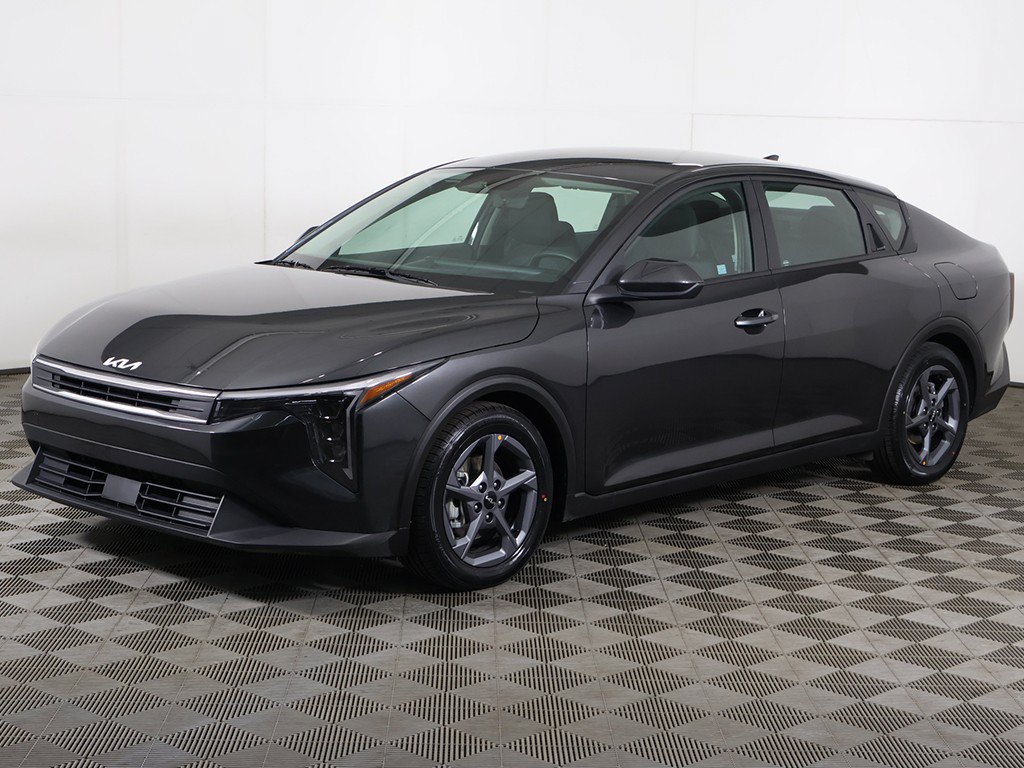 Certified 2025 Kia K4 FWD image 7
