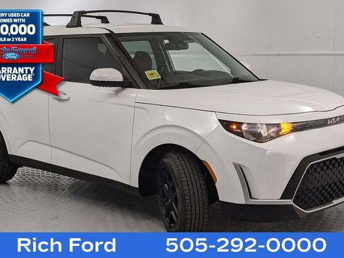 Used 2025 Kia Soul LX image 1